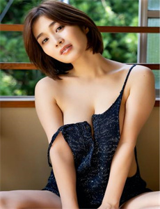 《波多野结衣中文字幕在观线看-巨乳保姆》