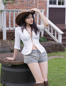 《青苹果YY9060理论片-逆流而上》